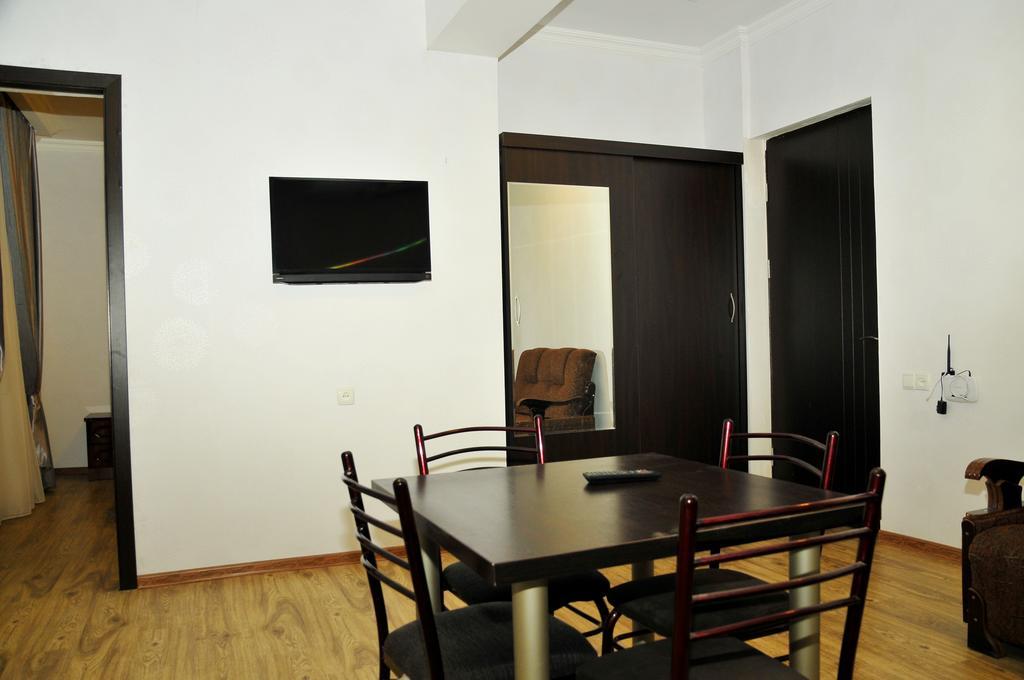 Alma-Ata Hotel Bordjomi Chambre photo