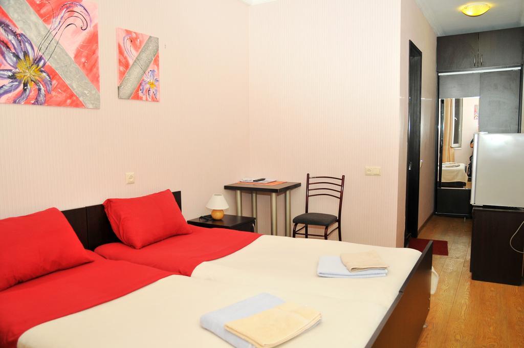Alma-Ata Hotel Bordjomi Chambre photo
