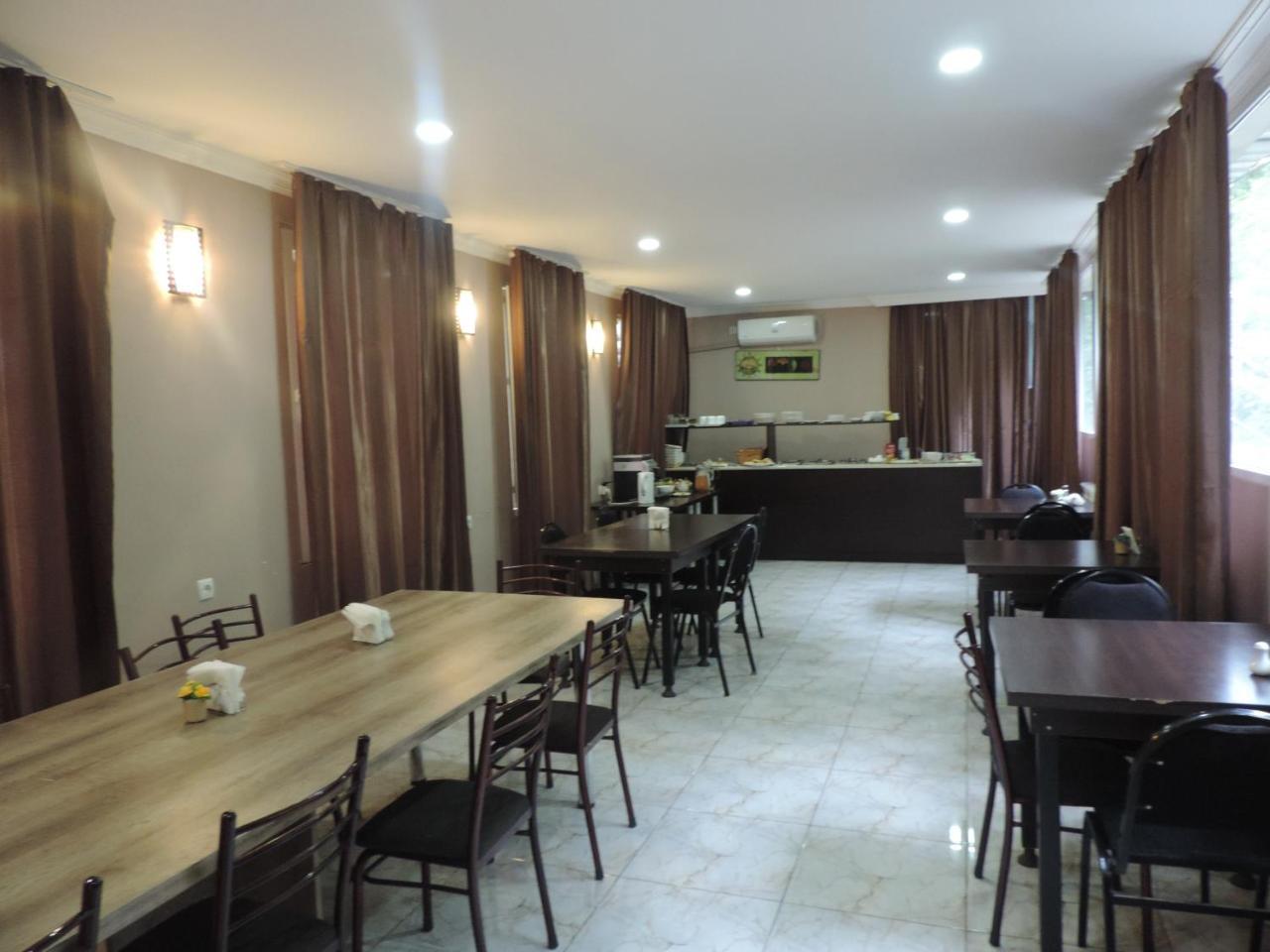 Alma-Ata Hotel Bordjomi Extérieur photo